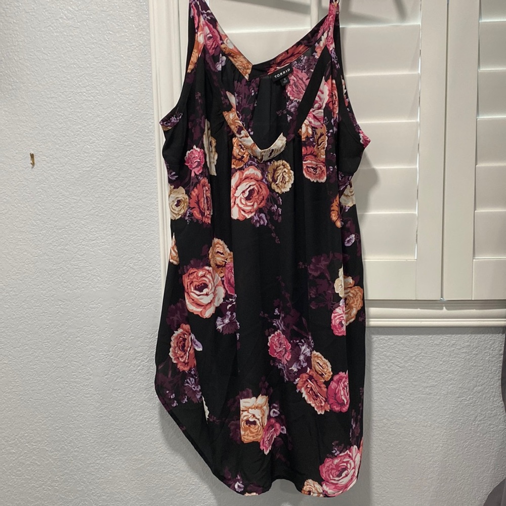 Plus Size Floral Spaghetti Strapped Blouse